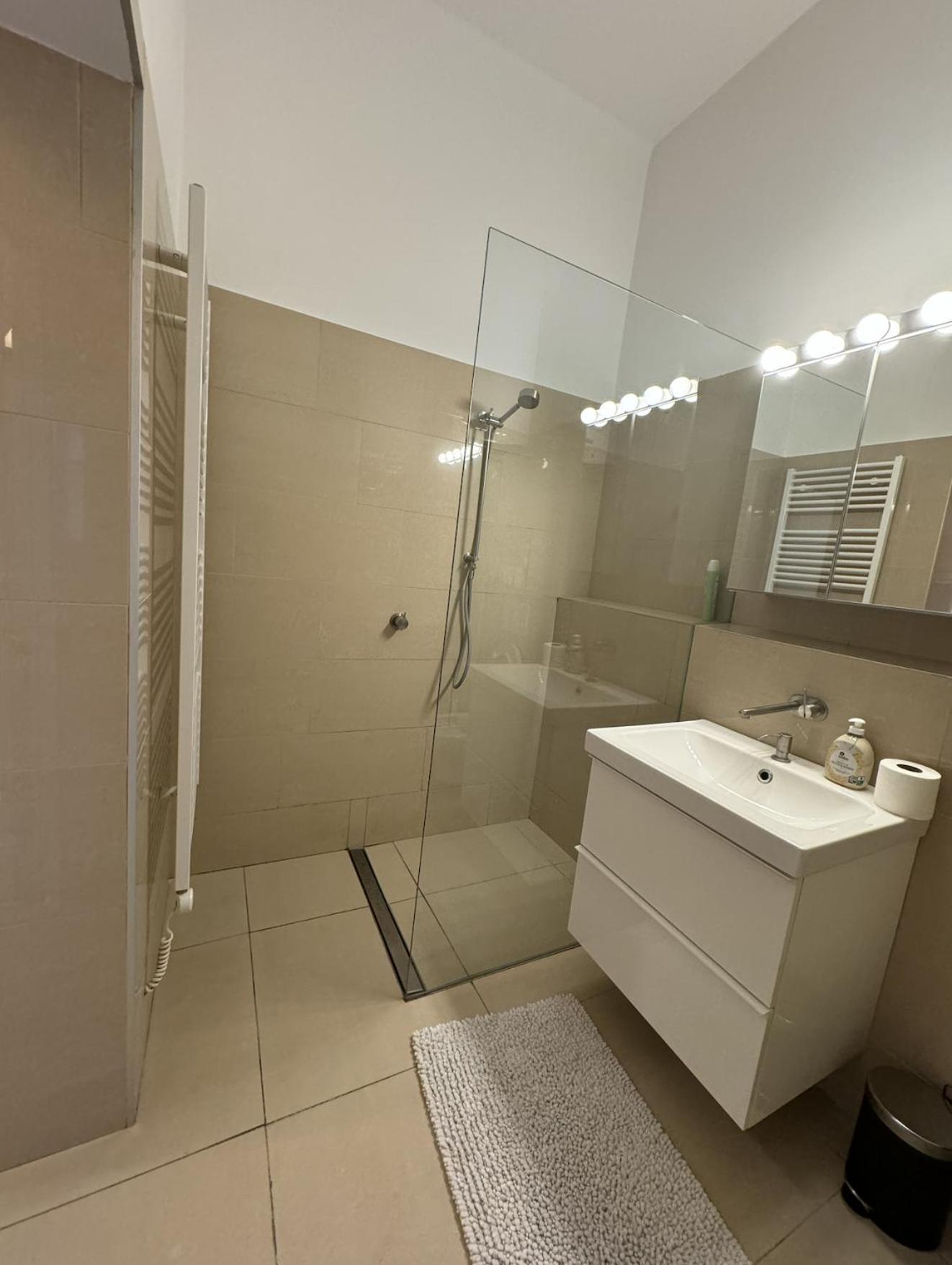 Vienna City Crown Apartment Naschmarkt U4 Viena Exterior foto